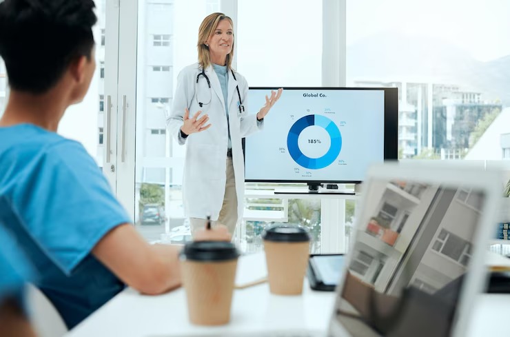 How SEO Analytics Can Improve Your Clinic’s ROI
